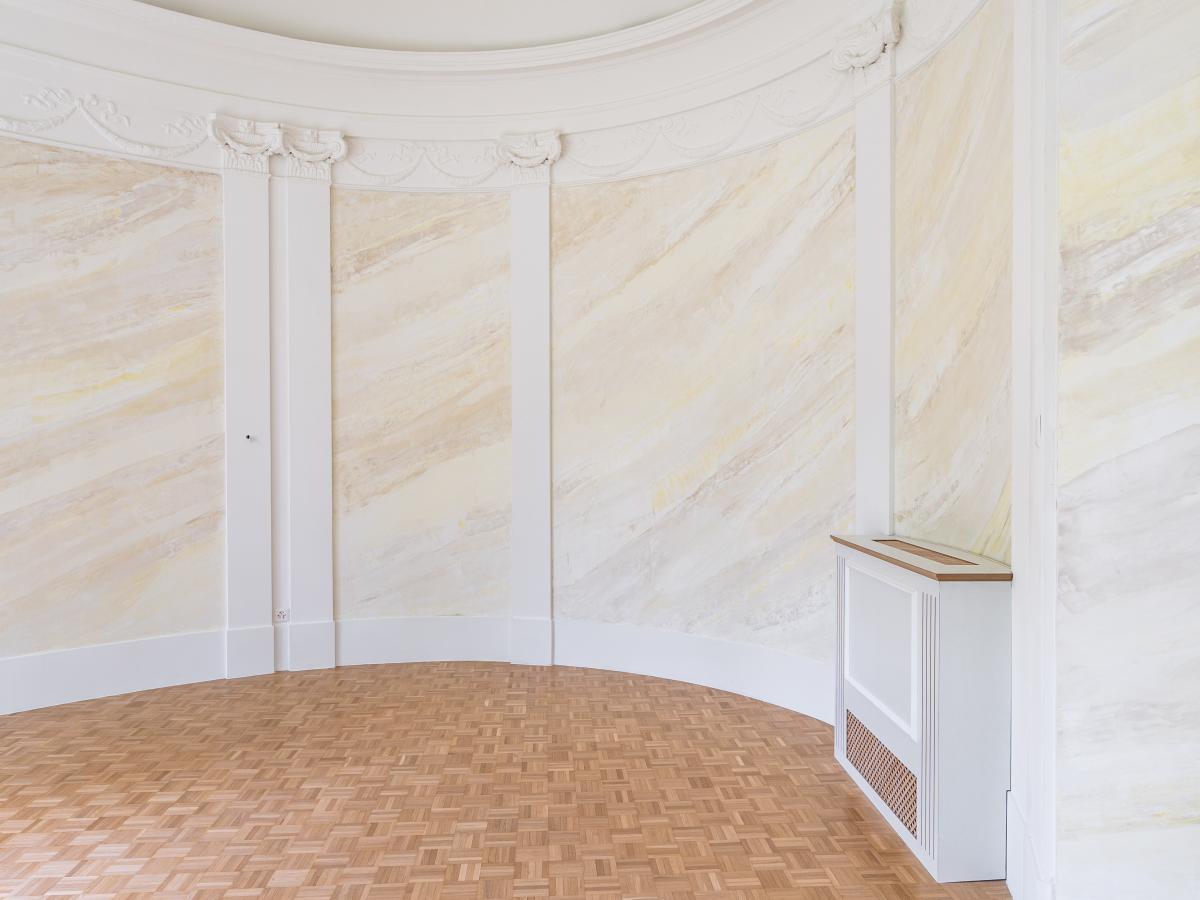 Stilgerechte Klimageräte für Altbau in Botschaft, Bern