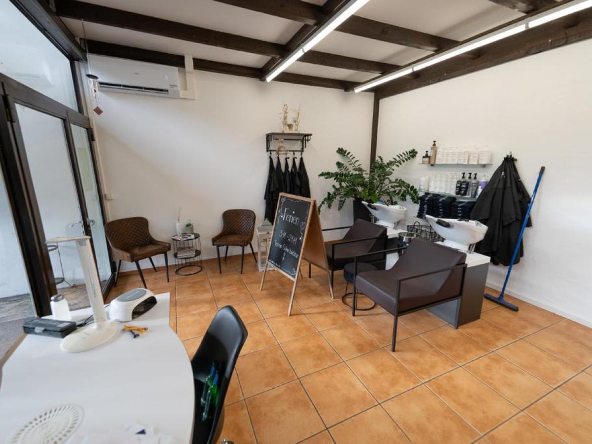 Haier Expert in Coiffure Estetica, Thun