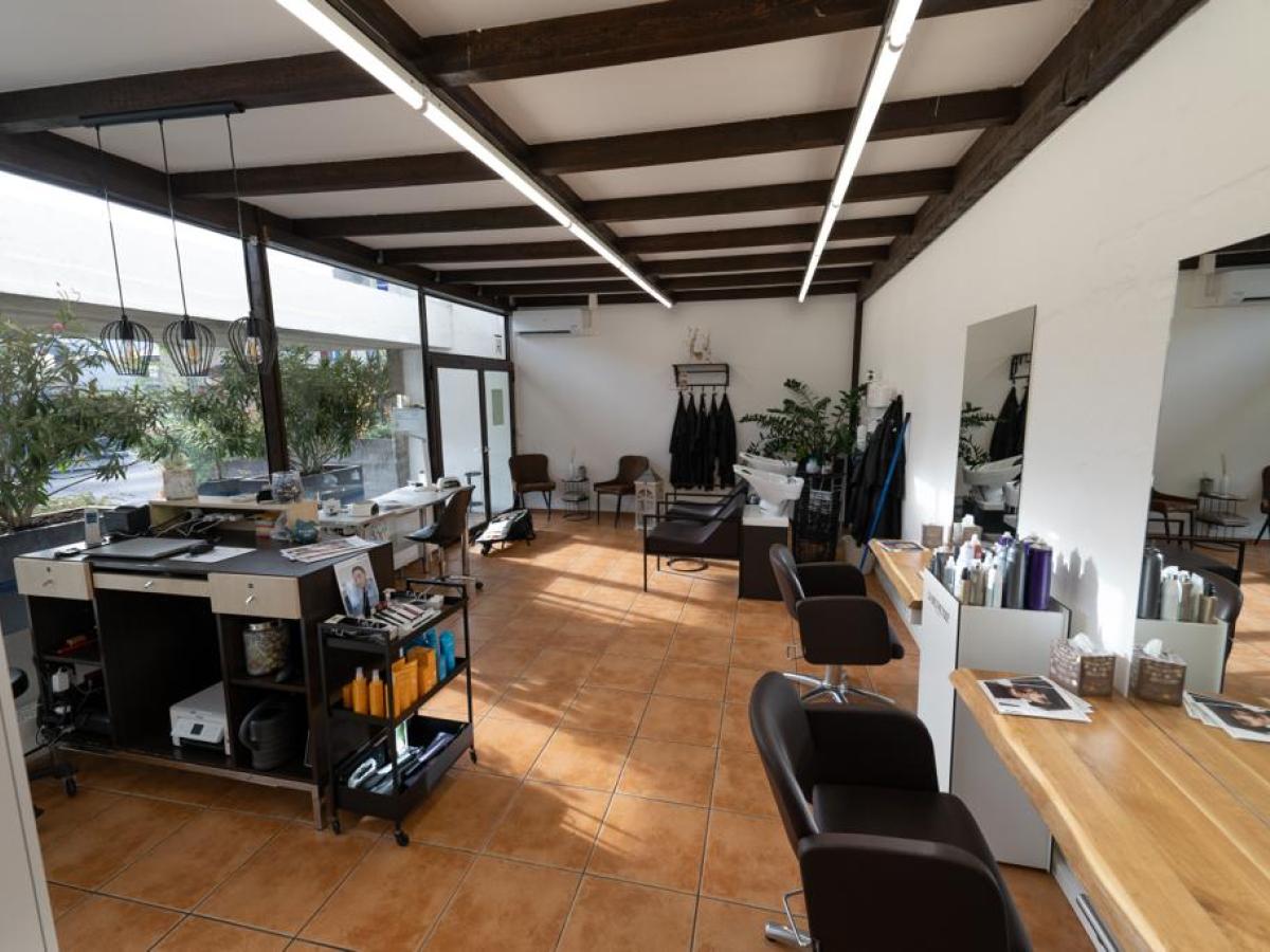 Haier Expert in Coiffure Estetica, Thun