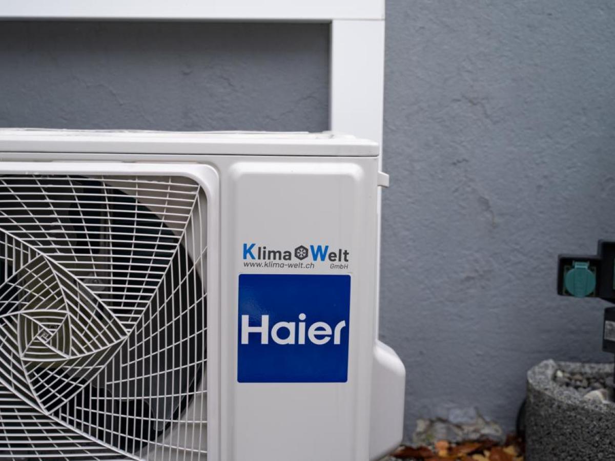Haier Pearl mit Weinkellersteuerung in Weinkeller Hr. Weber, Thun