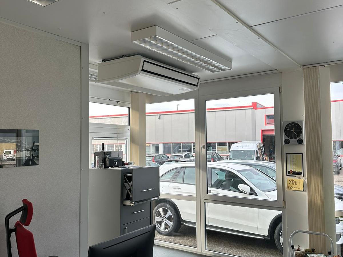 Mitsubishi Deckenunterbaugerät PCA-M in Scheurer Fahrzeuge, Aesch BL