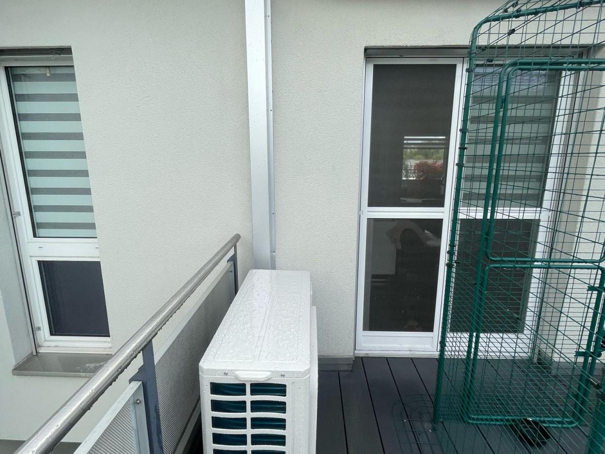 Haier Multi-Split  in Schlaf- und Wohnzimmer MFH, 2504 Biel